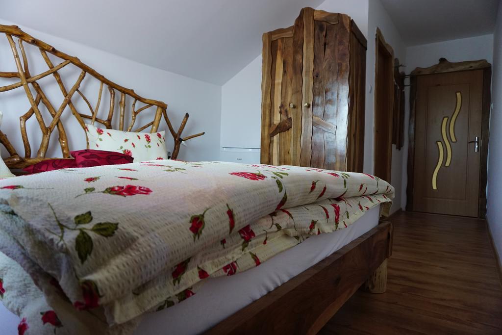 Hotel Casa Vlad à Haţeg Extérieur photo